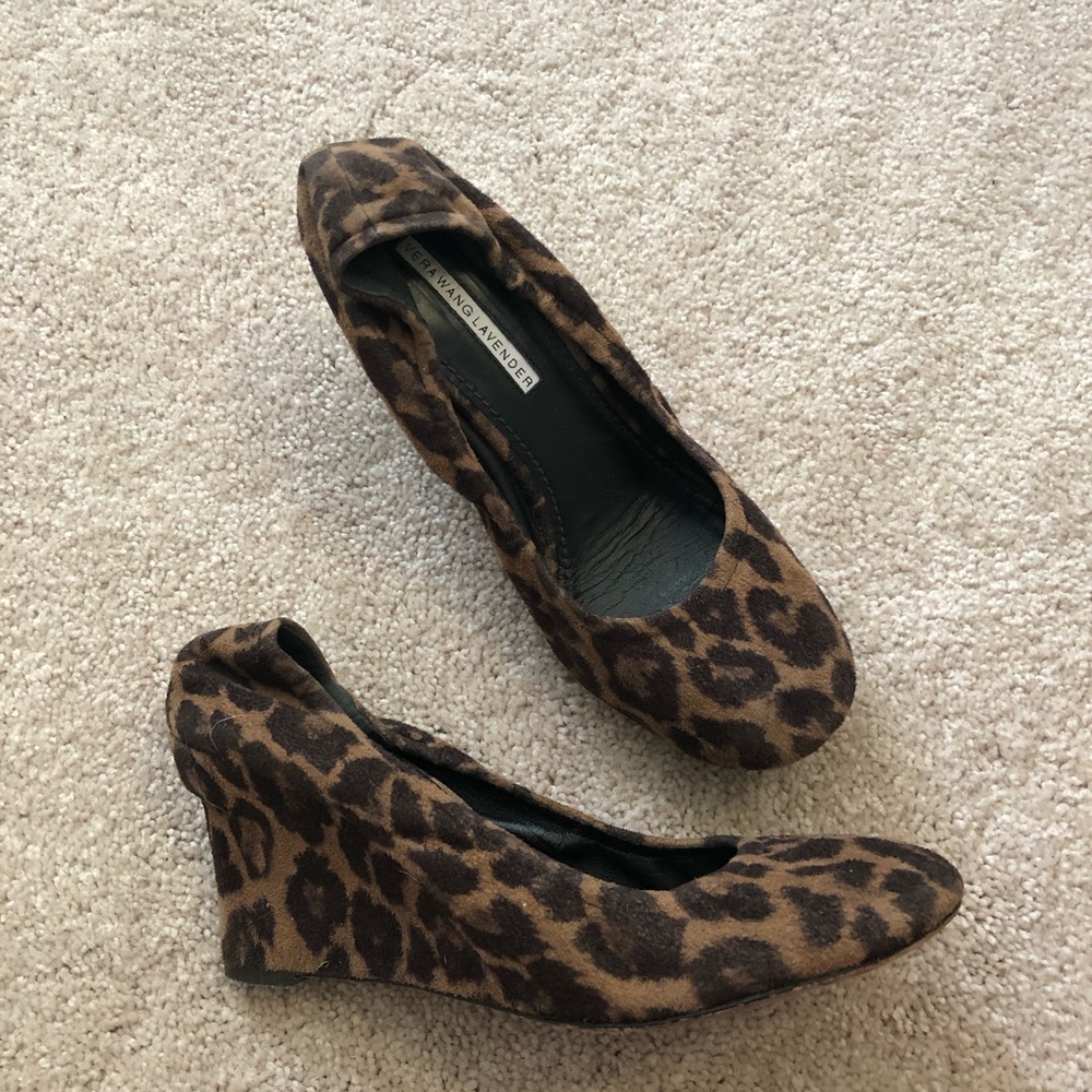💕 VERA WANG LAVENDER ELLA LEOPARD PRINT WEDGES